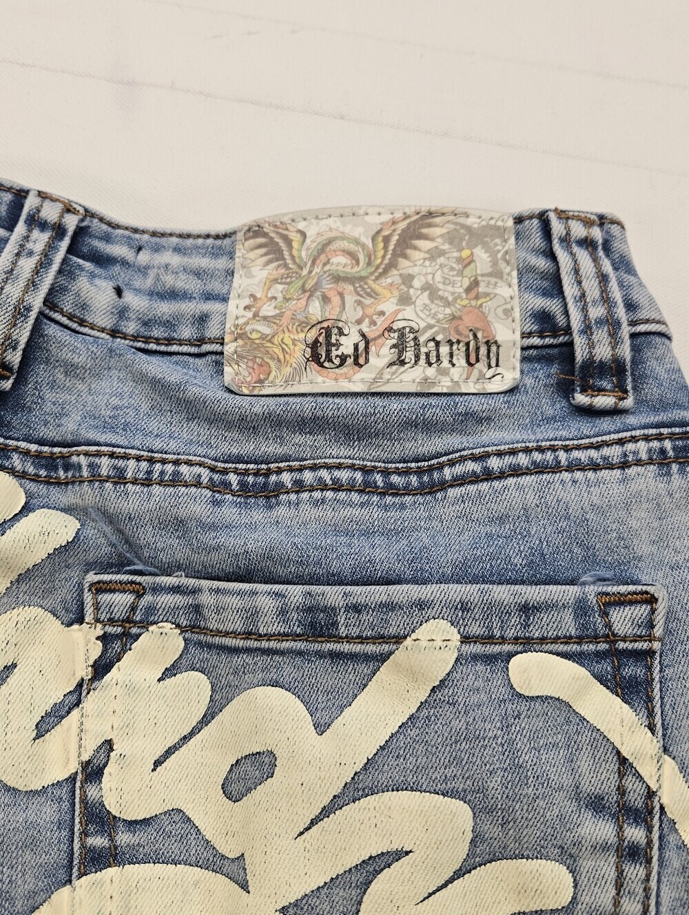 Ed Hardy Tiger Graphic Wide Leg Jeans Light Wash Blue Y2K Tattoo Size 24 - Picture 5 of 11